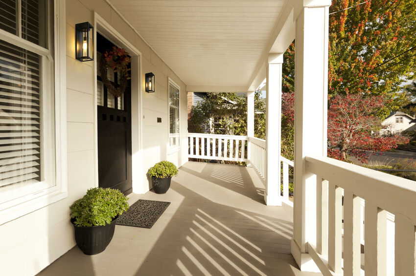 Z-Lite Dunbroch Outdoor Wall Sconce Glass Detail
