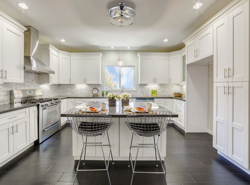 Z-Lite Savannah Semi-Flush Mount Glass Detail | Lighting House Orillia